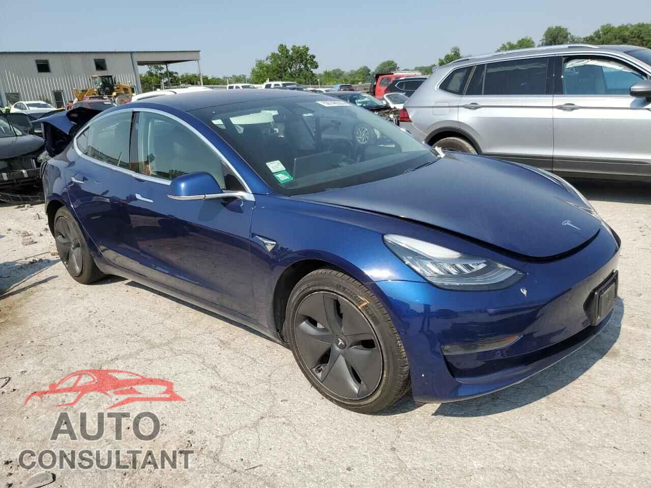 TESLA MODEL 3 2018 - 5YJ3E1EA0JF030883