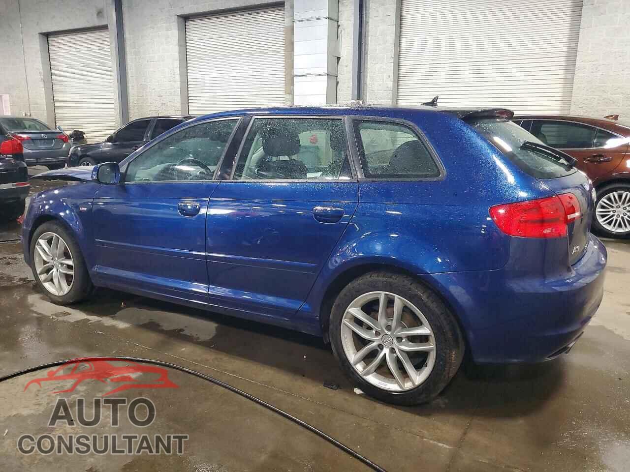 AUDI A3 2012 - WAUKJAFM2CA131156