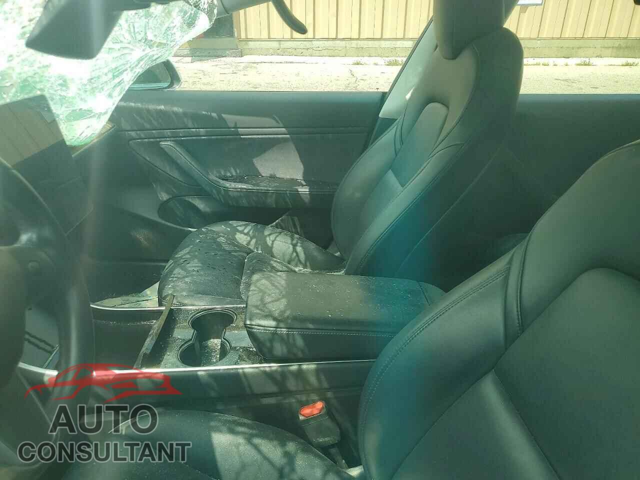 TESLA MODEL 3 2019 - 5YJ3E1EB4KF388014