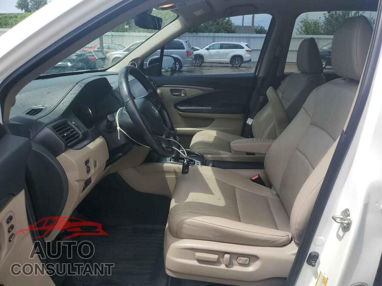 HONDA PILOT 2020 - 5FNYF6H51LB026648
