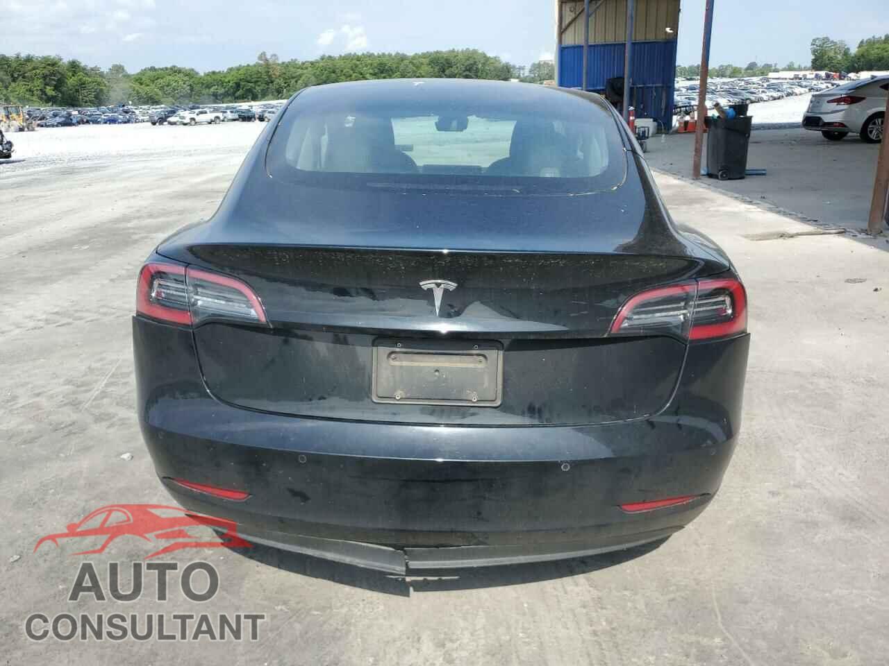 TESLA MODEL 3 2022 - 5YJ3E1EA5NF369600