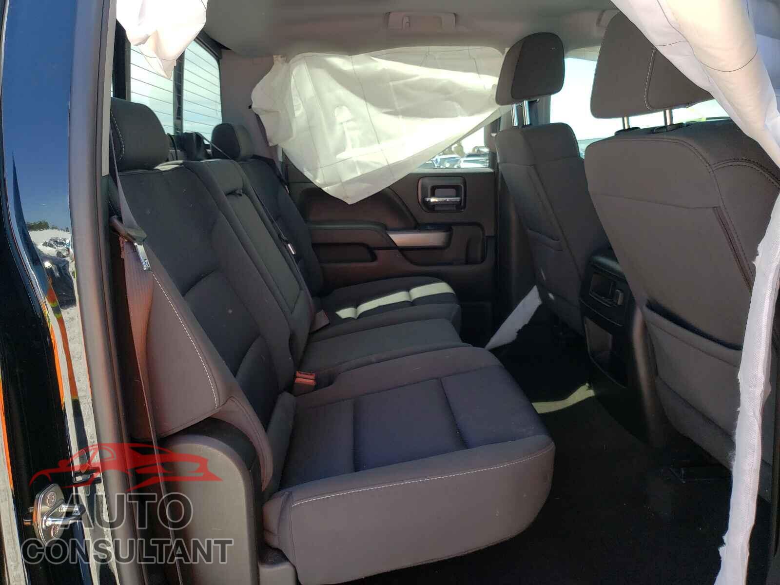 CHEVROLET SILVERADO 2017 - 3GCUKREC6HG382321