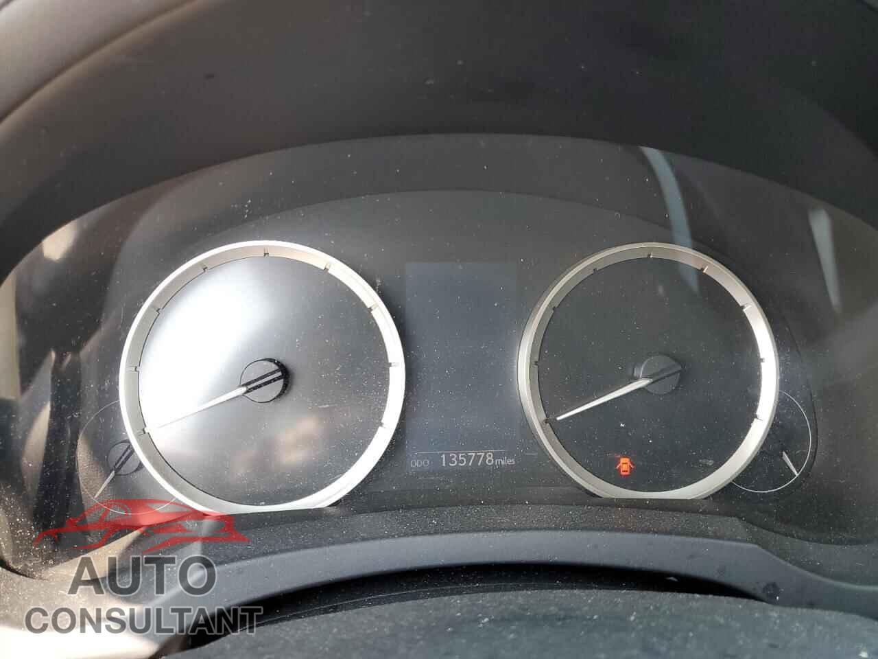 LEXUS IS 2014 - JTHBF1D24E5033021