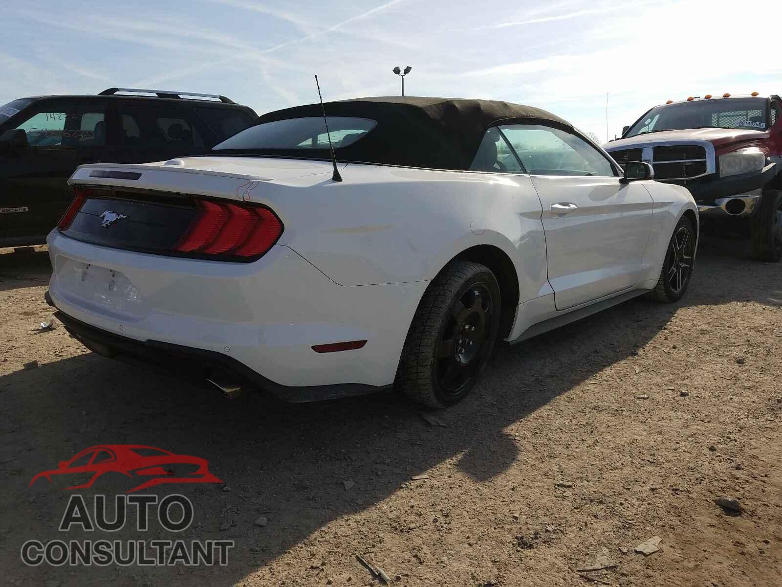 FORD MUSTANG 2018 - 1FATP8UH5J5125061
