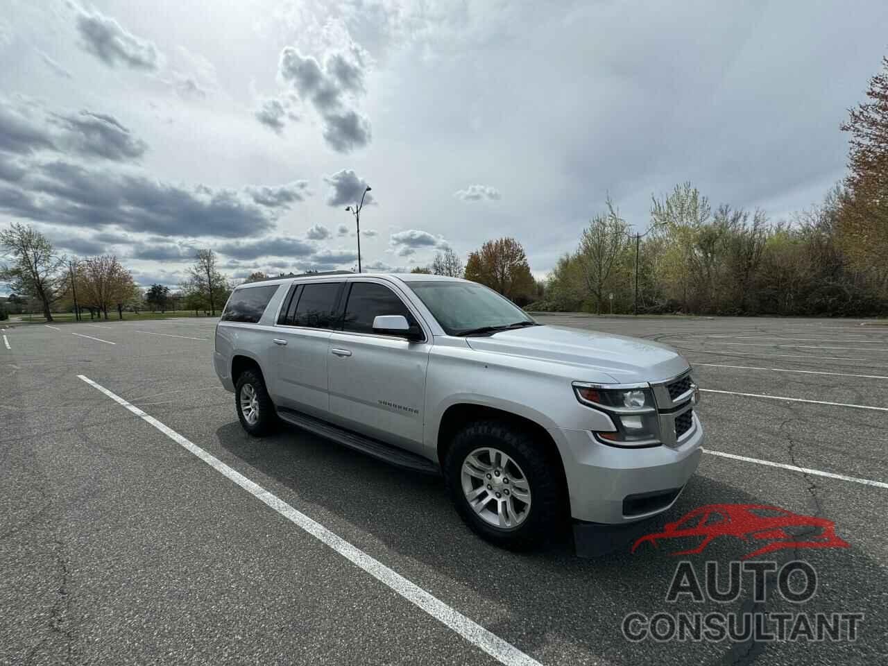 CHEVROLET SUBURBAN 2018 - 1GNSKGKC6JR144584