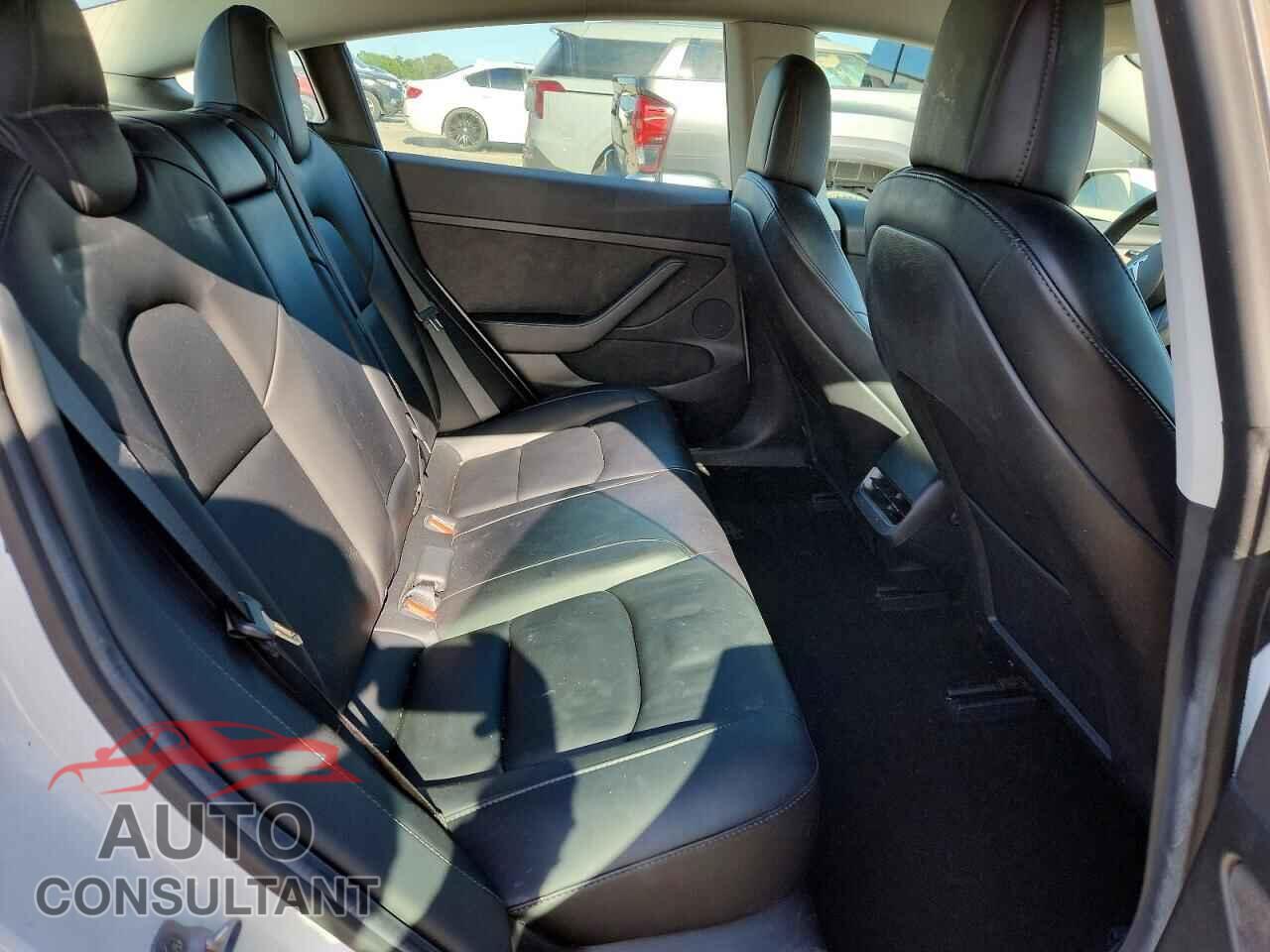 TESLA MODEL 3 2021 - 5YJ3E1EA9MF078256
