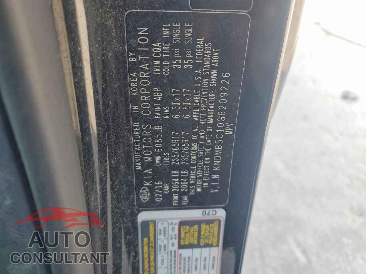 KIA All Models 2016 - KNDMB5C10G6209226