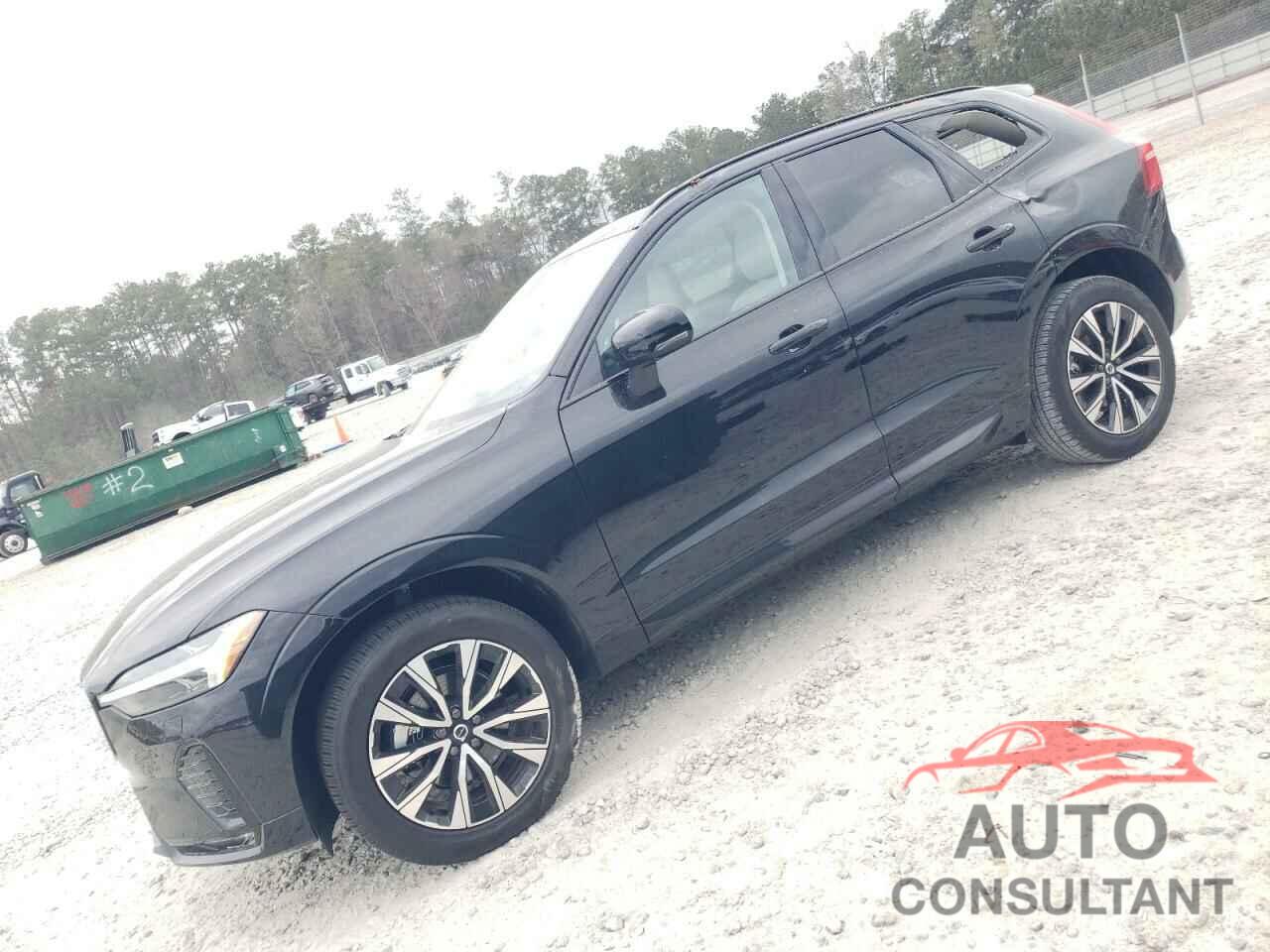 VOLVO XC60 CORE 2025 - YV4M12RJ3S1045658