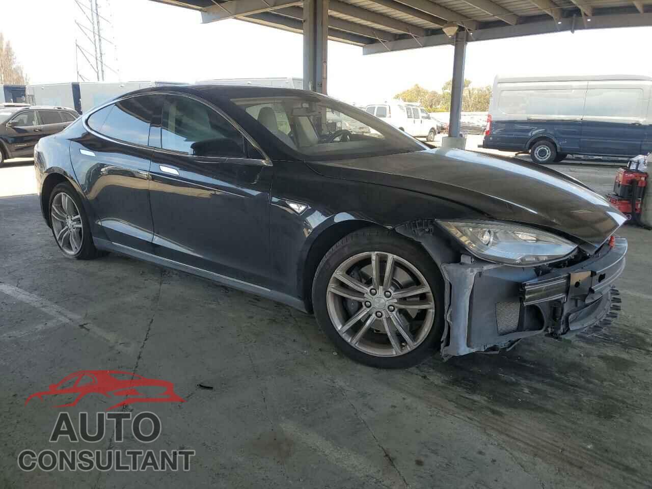 TESLA MODEL S 2013 - 5YJSA1CG9DFP14799