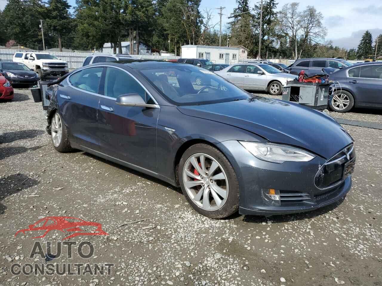 TESLA MODEL S 2015 - 5YJSA1E48FF114300