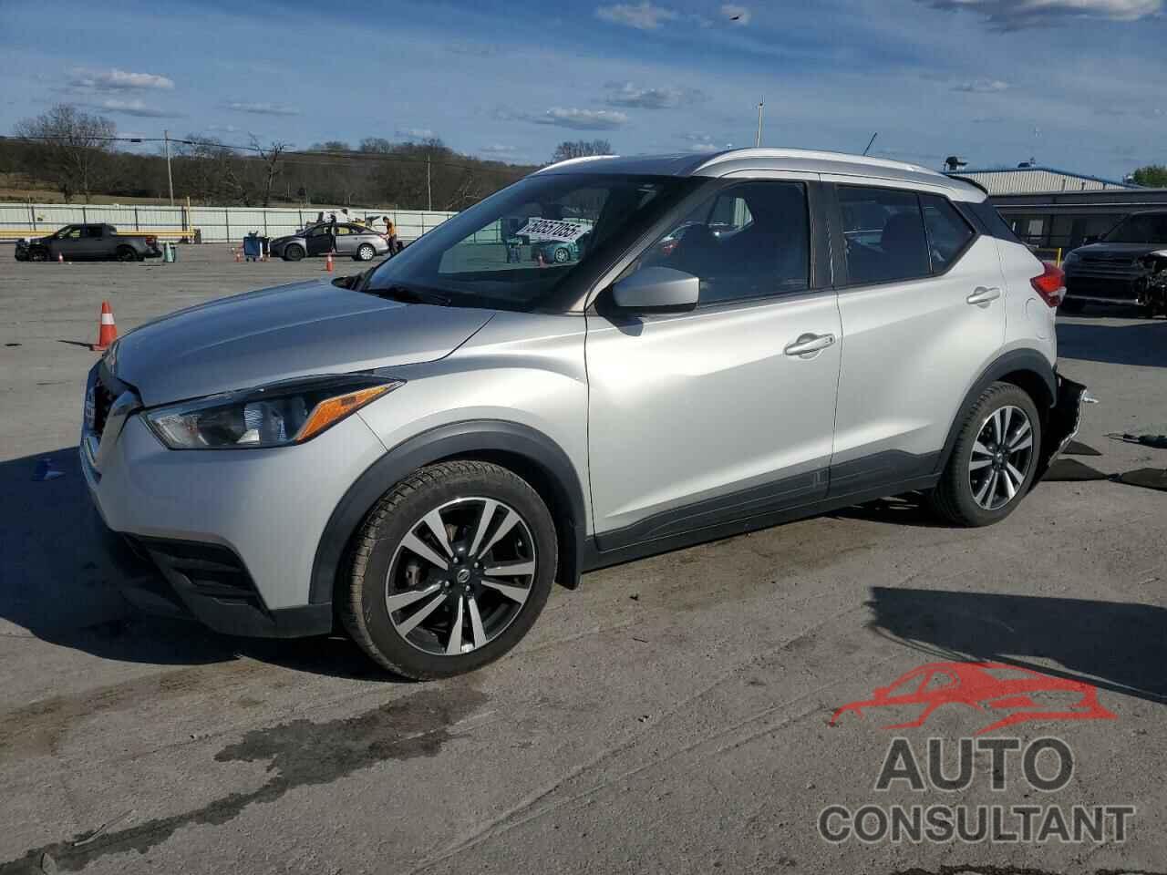 NISSAN KICKS 2018 - 3N1CP5CU2JL516274