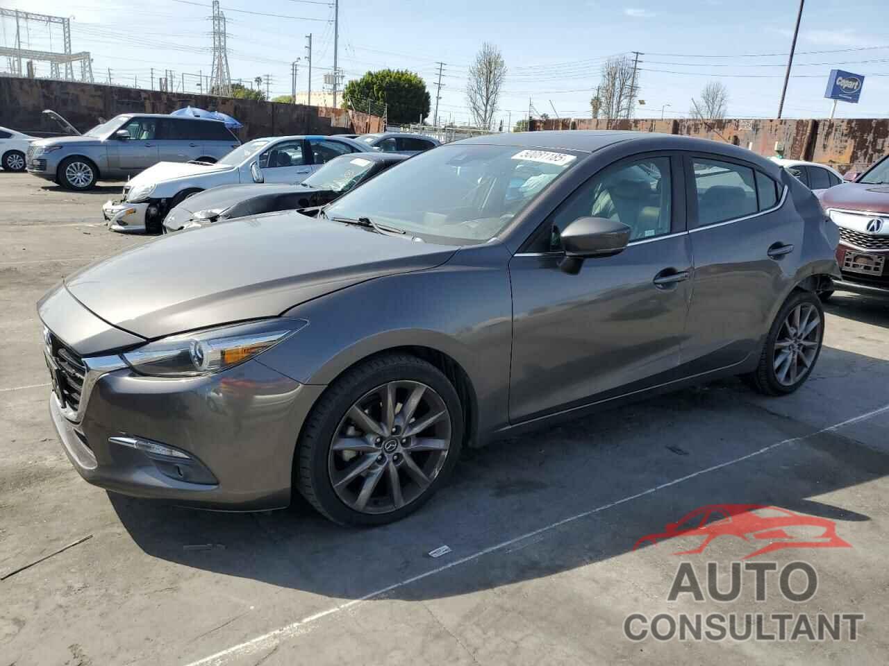 MAZDA 3 2018 - 3MZBN1W37JM254253