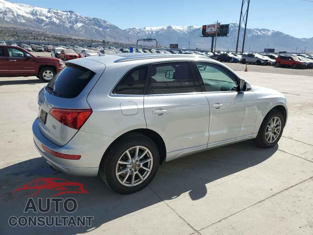 AUDI Q5 2012 - WA1LFAFP2CA112880