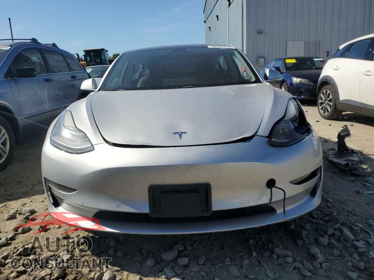 TESLA MODEL 3 2018 - 5YJ3E1EA8JF060889