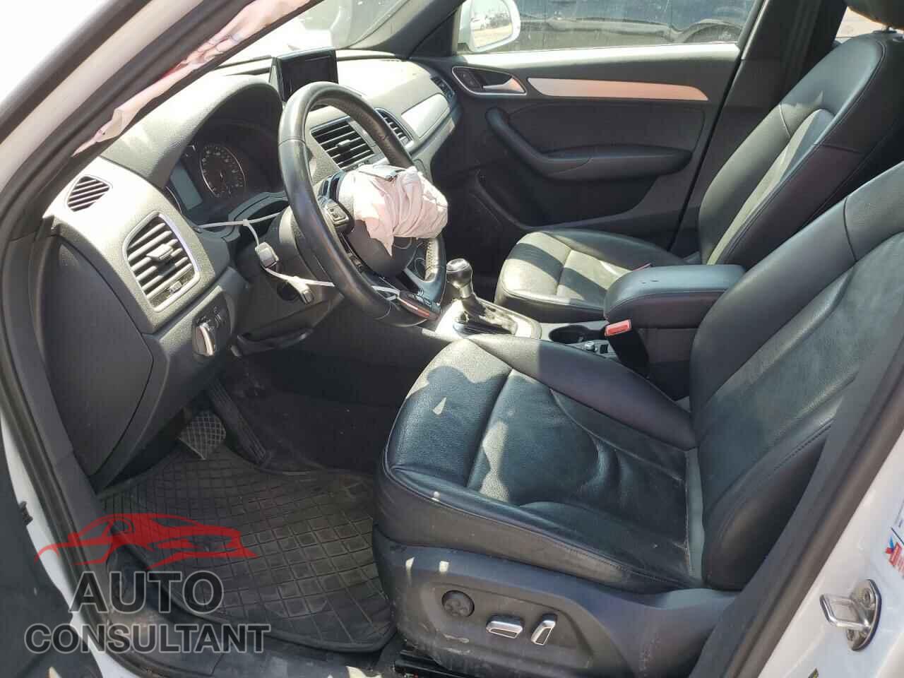 AUDI Q3 2018 - WA1BCCFS8JR024418