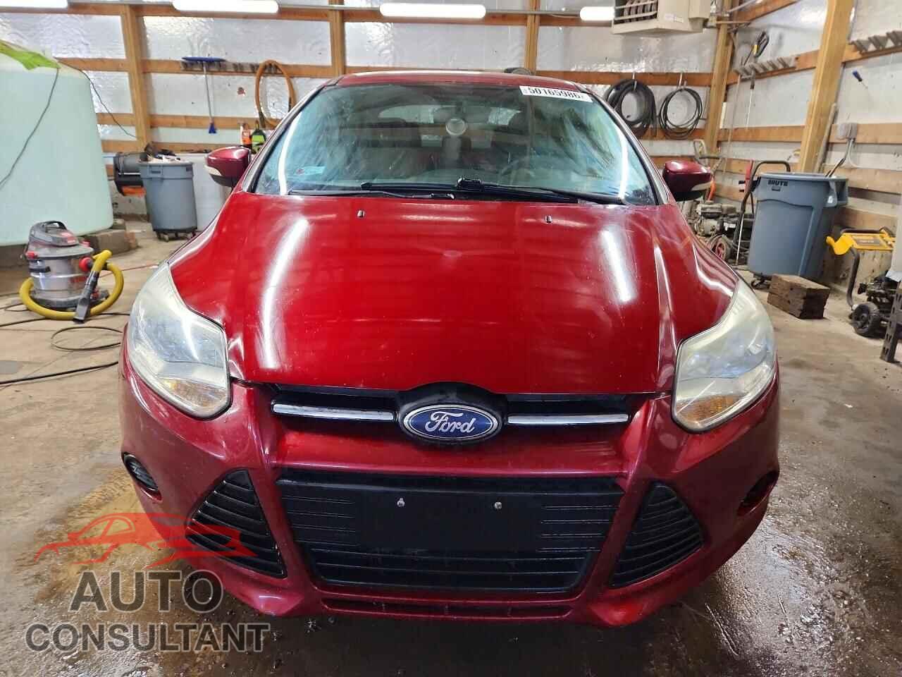 FORD FOCUS 2014 - 1FADP3F2XEL334281