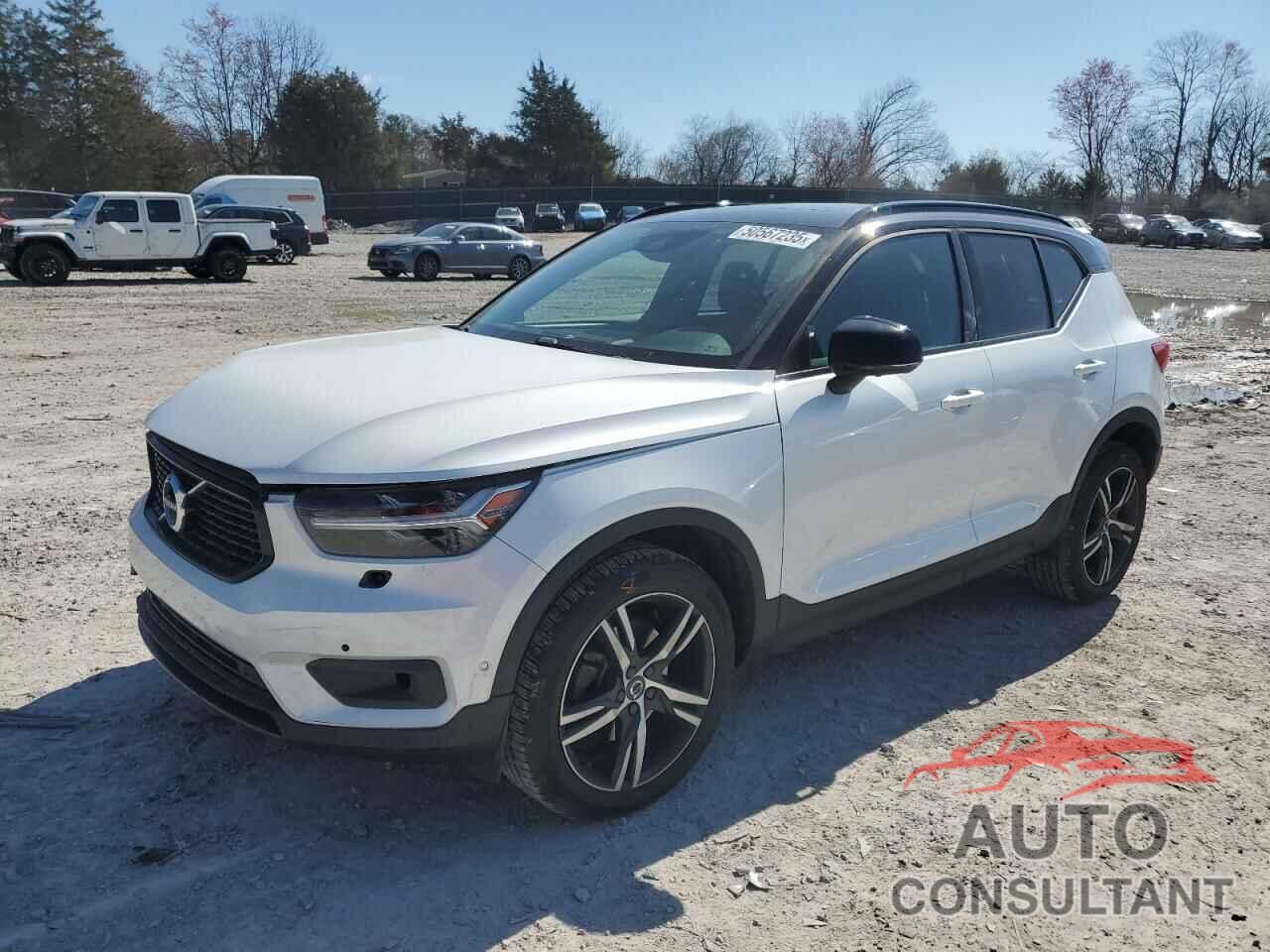 VOLVO XC40 2019 - YV4162UM9K2079488