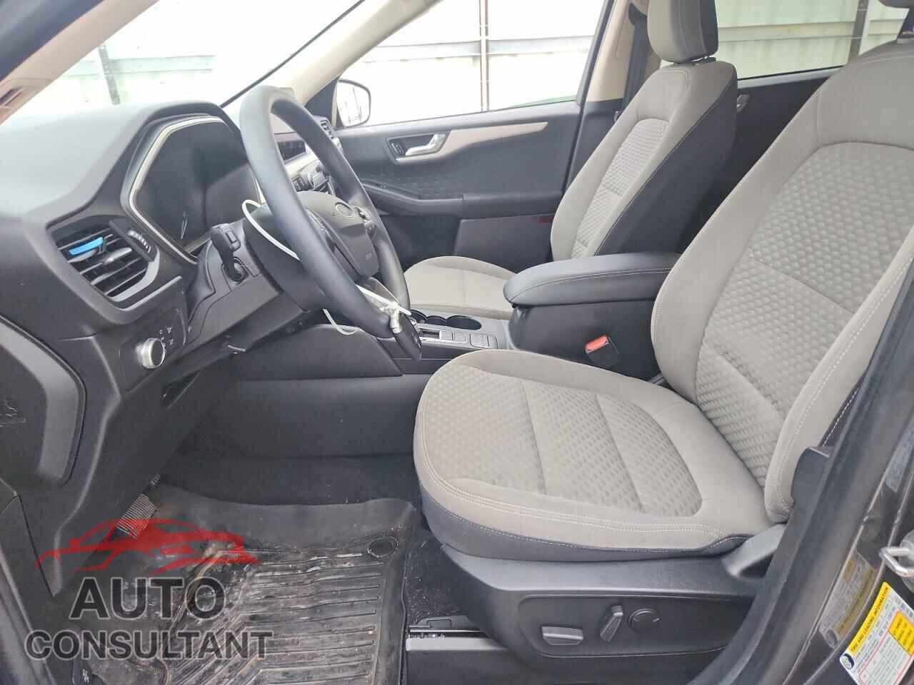 FORD ESCAPE 2020 - 1FMCU0G68LUA32473