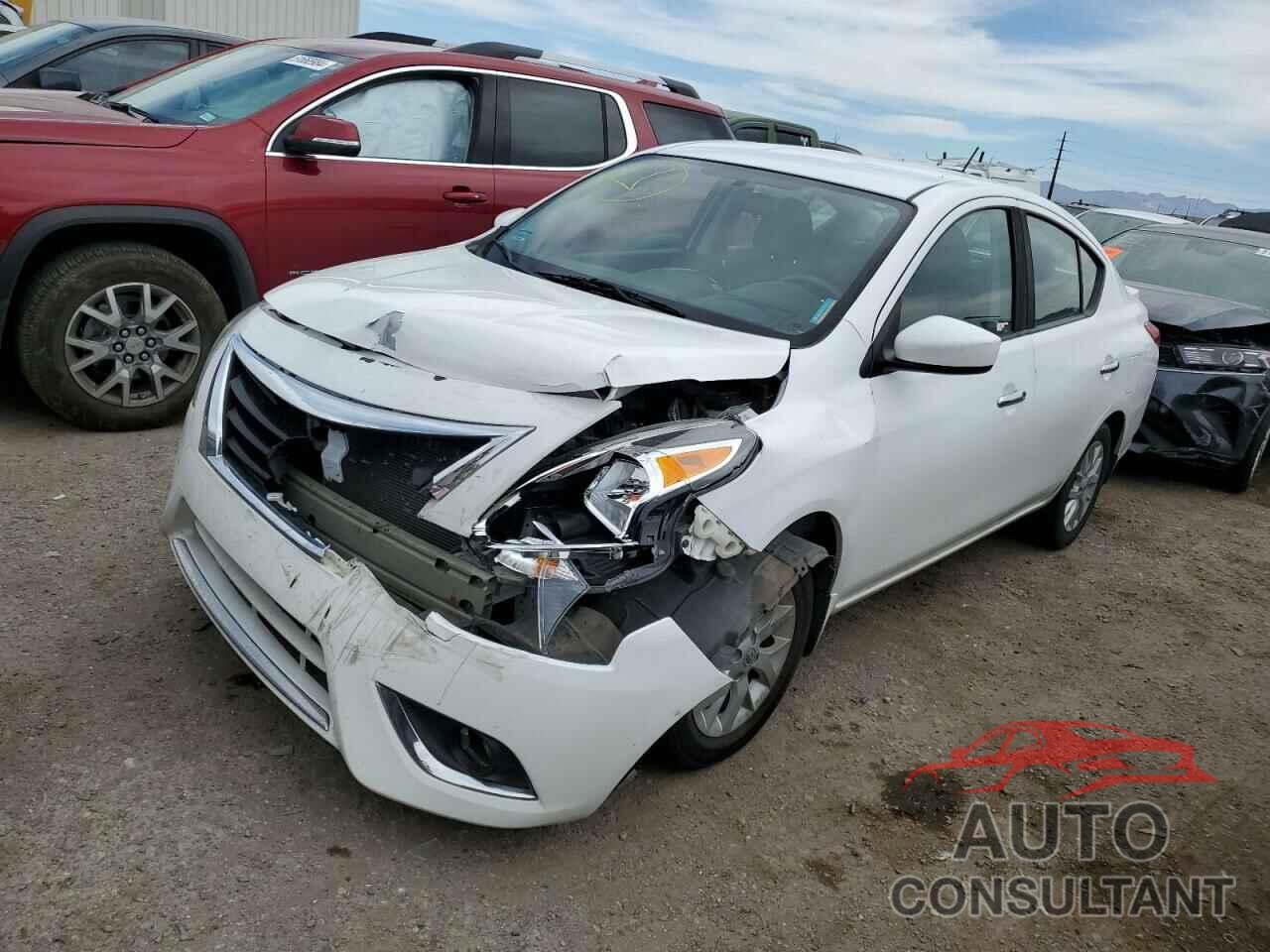 NISSAN VERSA 2017 - 3N1CN7AP1HL847517