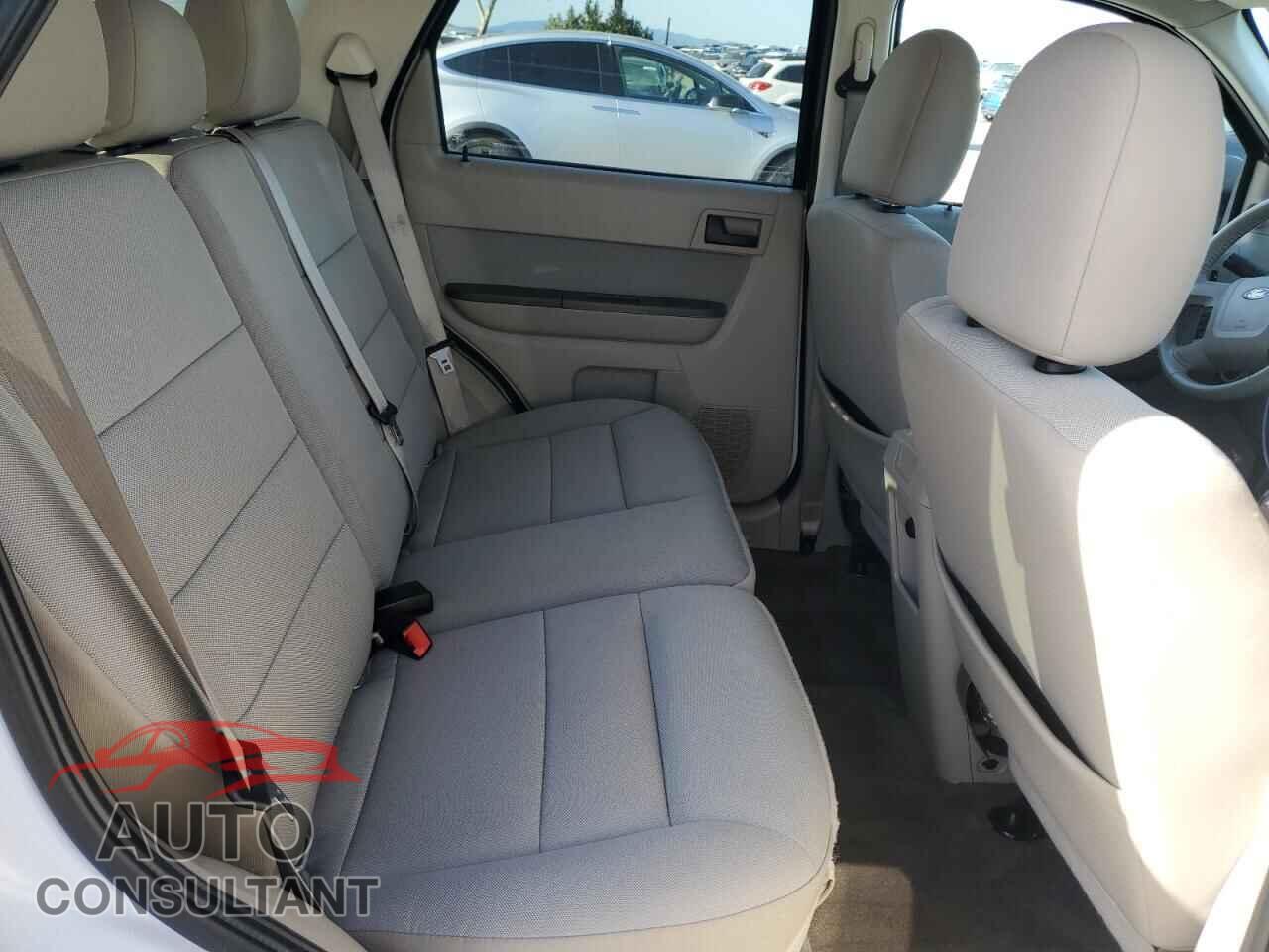 FORD ESCAPE 2010 - 1FMCU4K31AKD22342