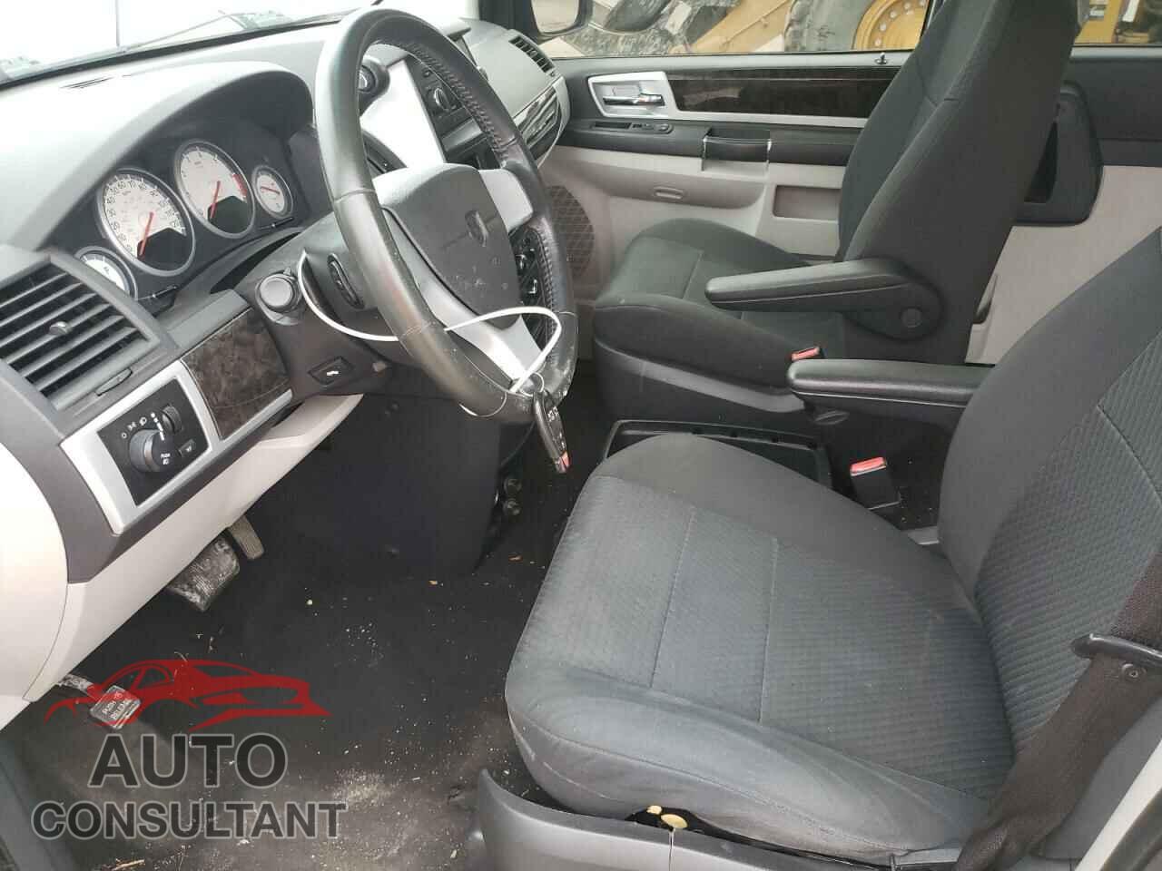 DODGE CARAVAN 2010 - 2D4RN5D11AR484392
