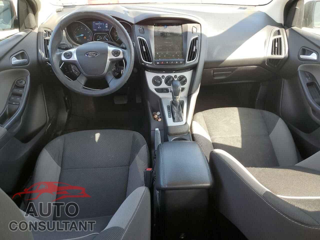 FORD FOCUS 2014 - 1FADP3F29EL238318