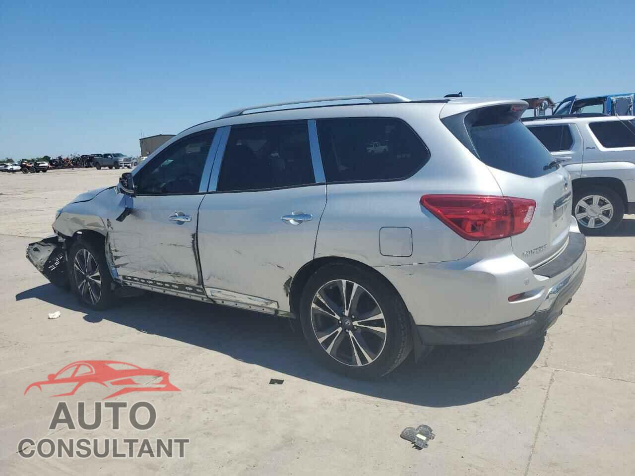 NISSAN PATHFINDER 2018 - 5N1DR2MN0JC652010