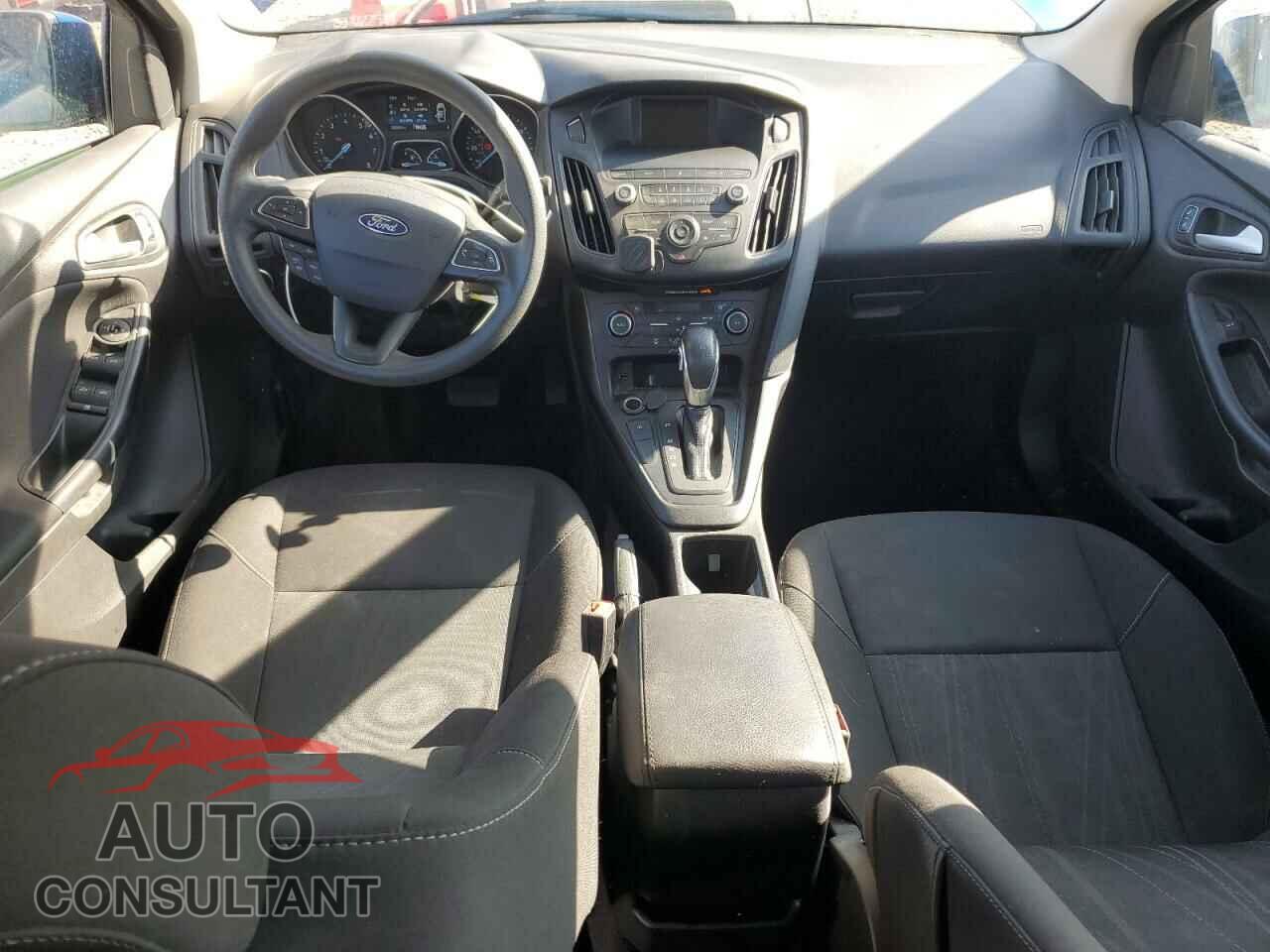 FORD FOCUS 2018 - 1FADP3FE4JL223973