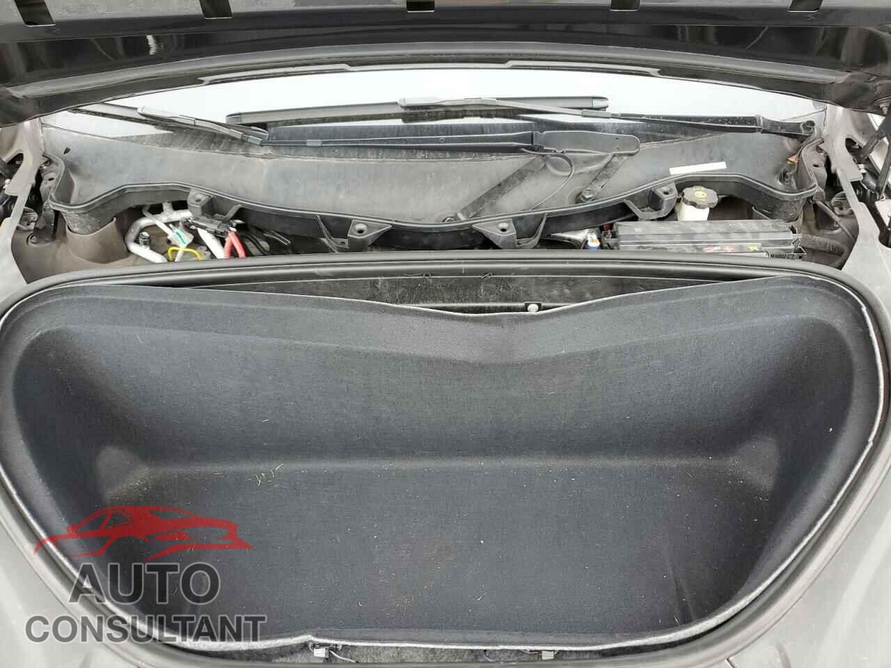 TESLA MODEL X 2016 - 5YJXCBE21GF004906
