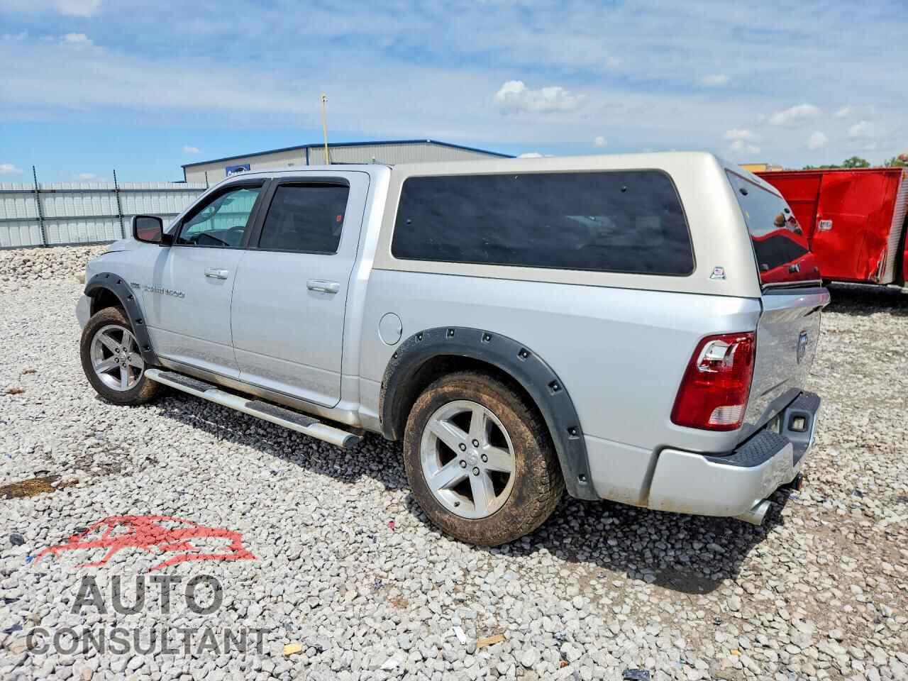DODGE RAM 1500 2012 - 1C6RD7MT9CS187635