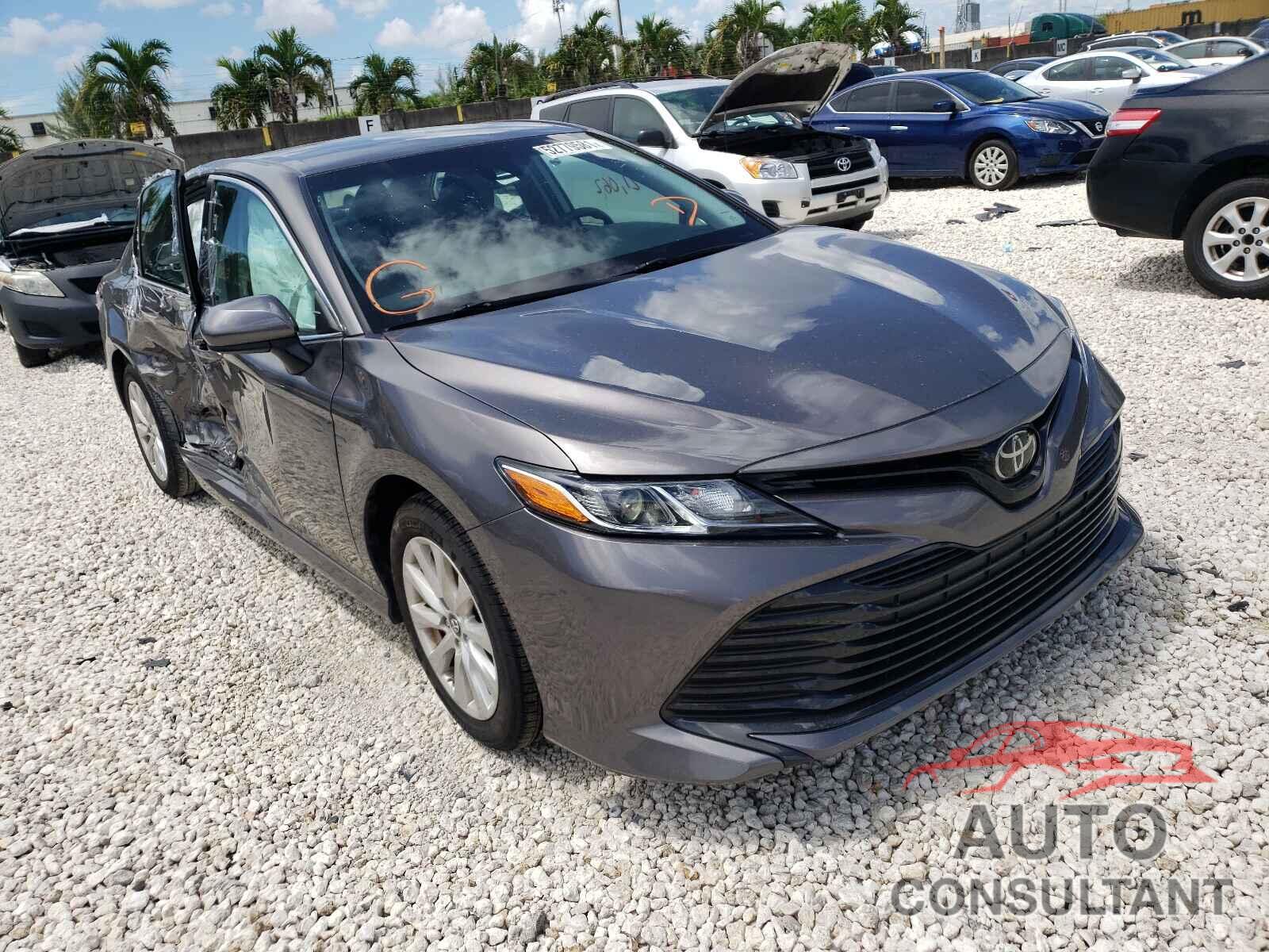TOYOTA CAMRY 2018 - 4T1B11HKXJU154609