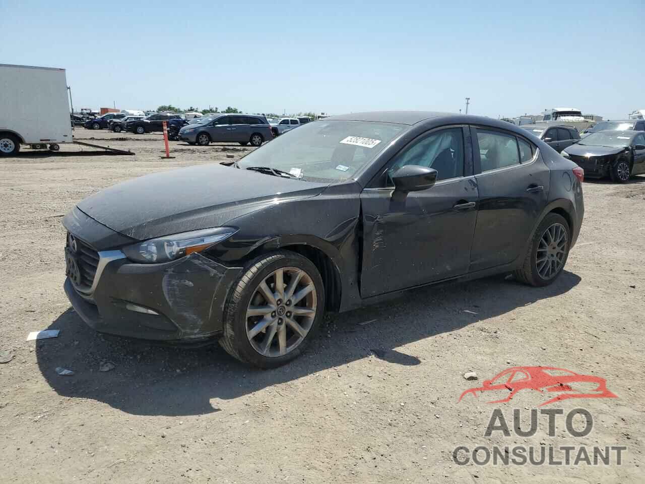 MAZDA 3 2018 - 3MZBN1V38JM209288