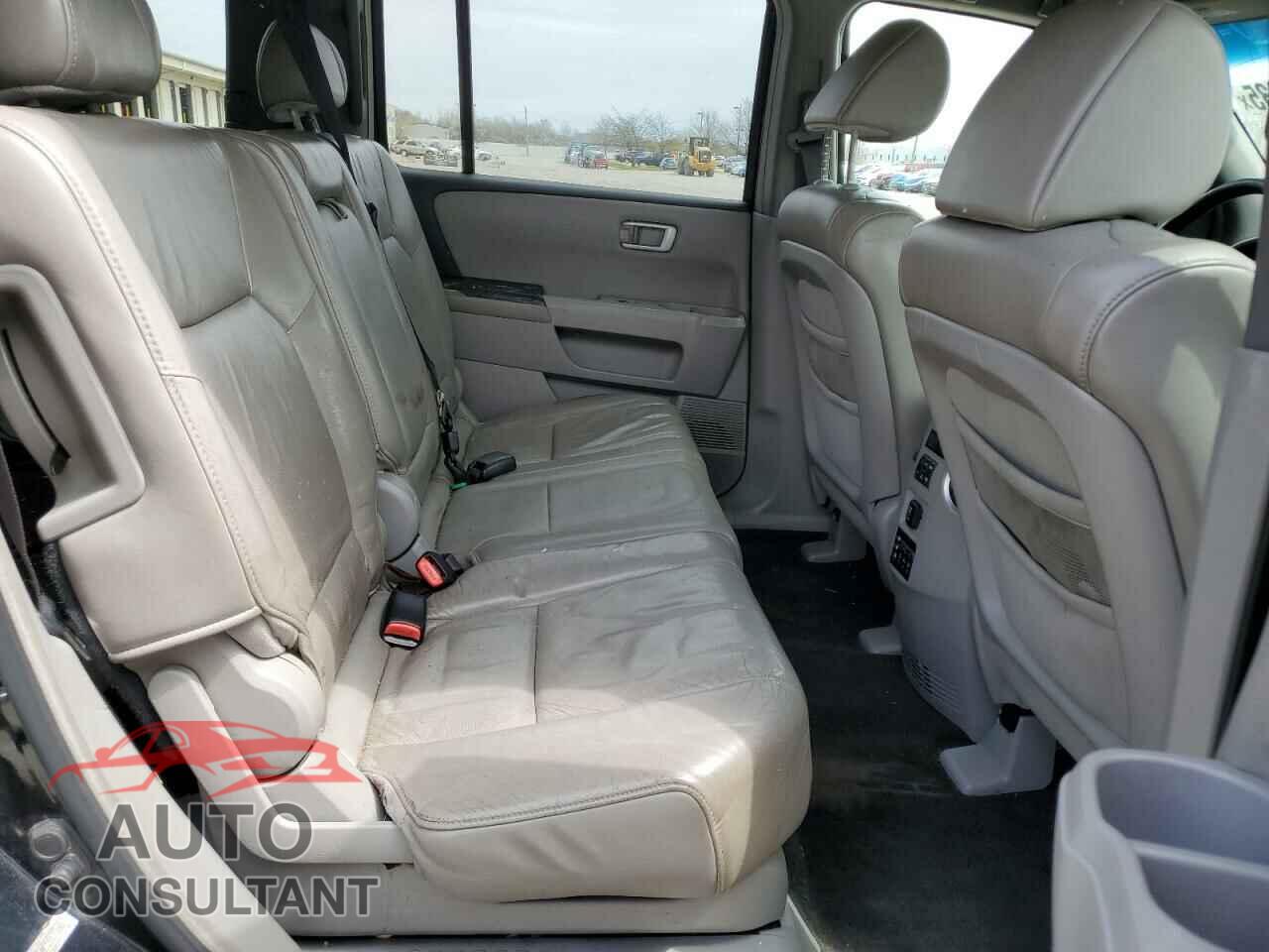 HONDA PILOT 2009 - 5FNYF48689B017368
