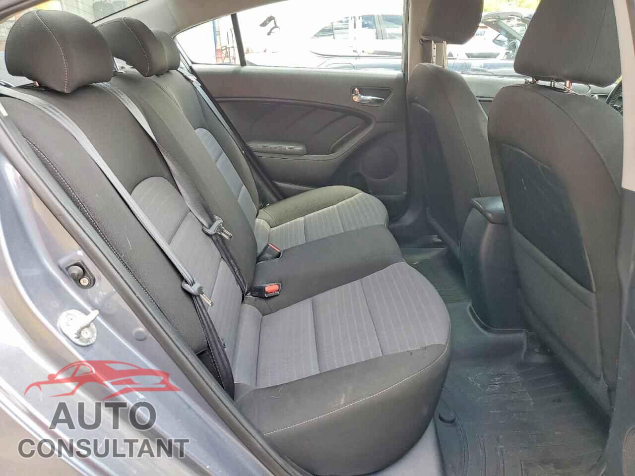 KIA FORTE 2017 - 3KPFL4A72HE111673
