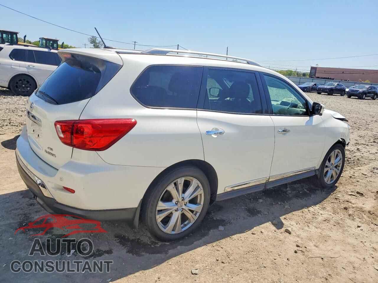 NISSAN PATHFINDER 2018 - 5N1DR2MM8JC664963