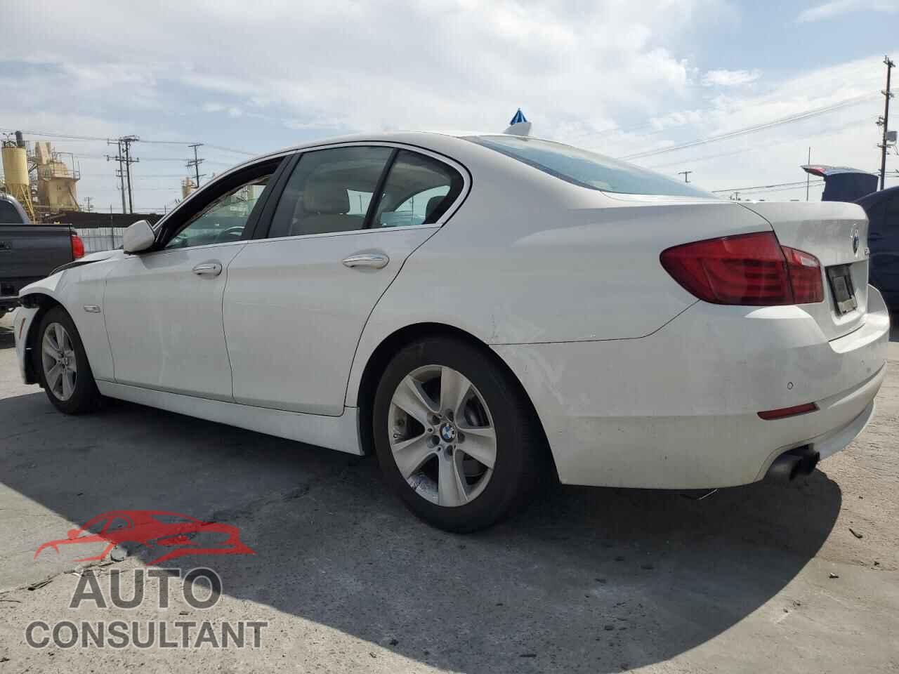 BMW 5 SERIES 2013 - WBAXG5C50DDY32433