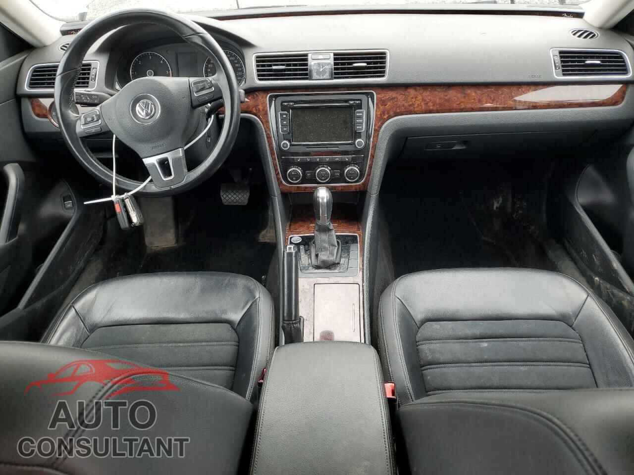 VOLKSWAGEN PASSAT 2012 - 1VWCN7A33CC065487