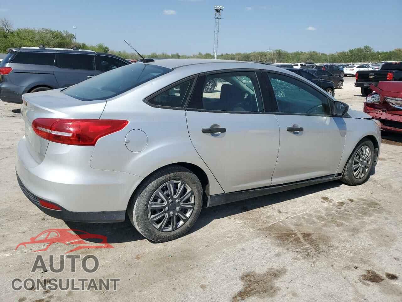 FORD FOCUS 2017 - 1FADP3E26HL295582