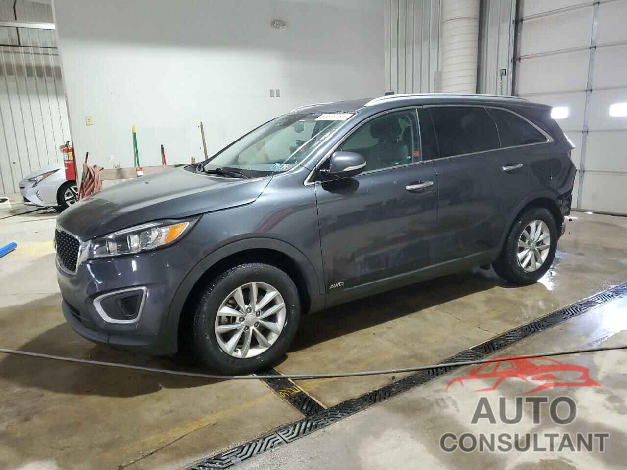 KIA SORENTO 2018 - 5XYPGDA34JG347384