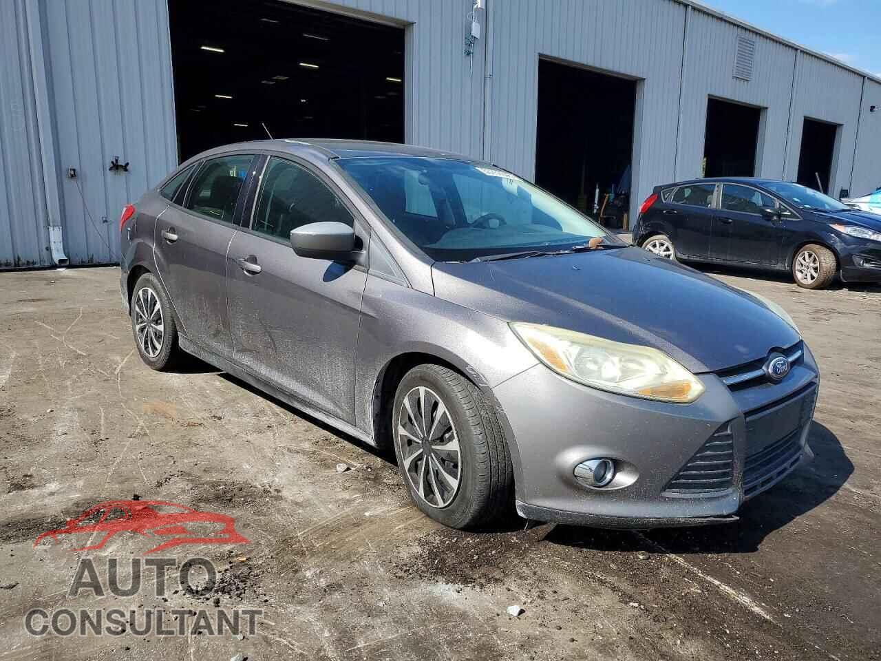 FORD FOCUS 2012 - 1FAHP3F2XCL192335