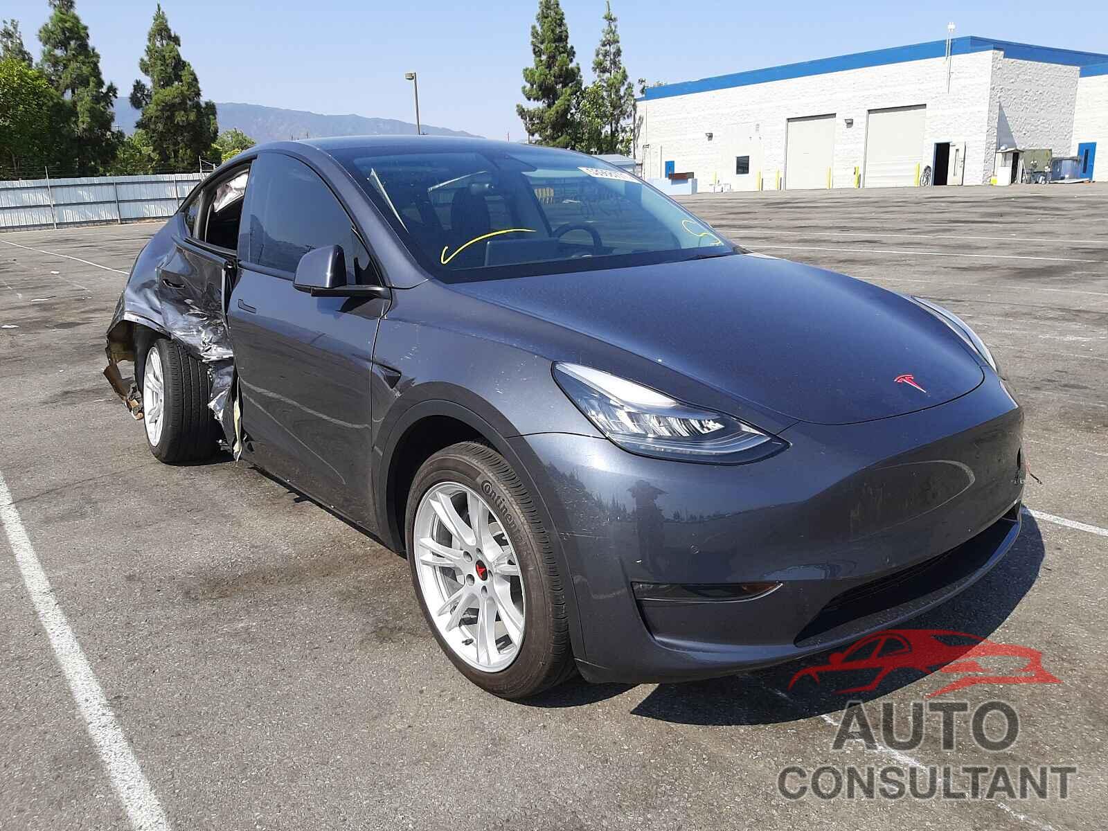 TESLA MODEL Y 2021 - 5YJYGDEE6MF094225