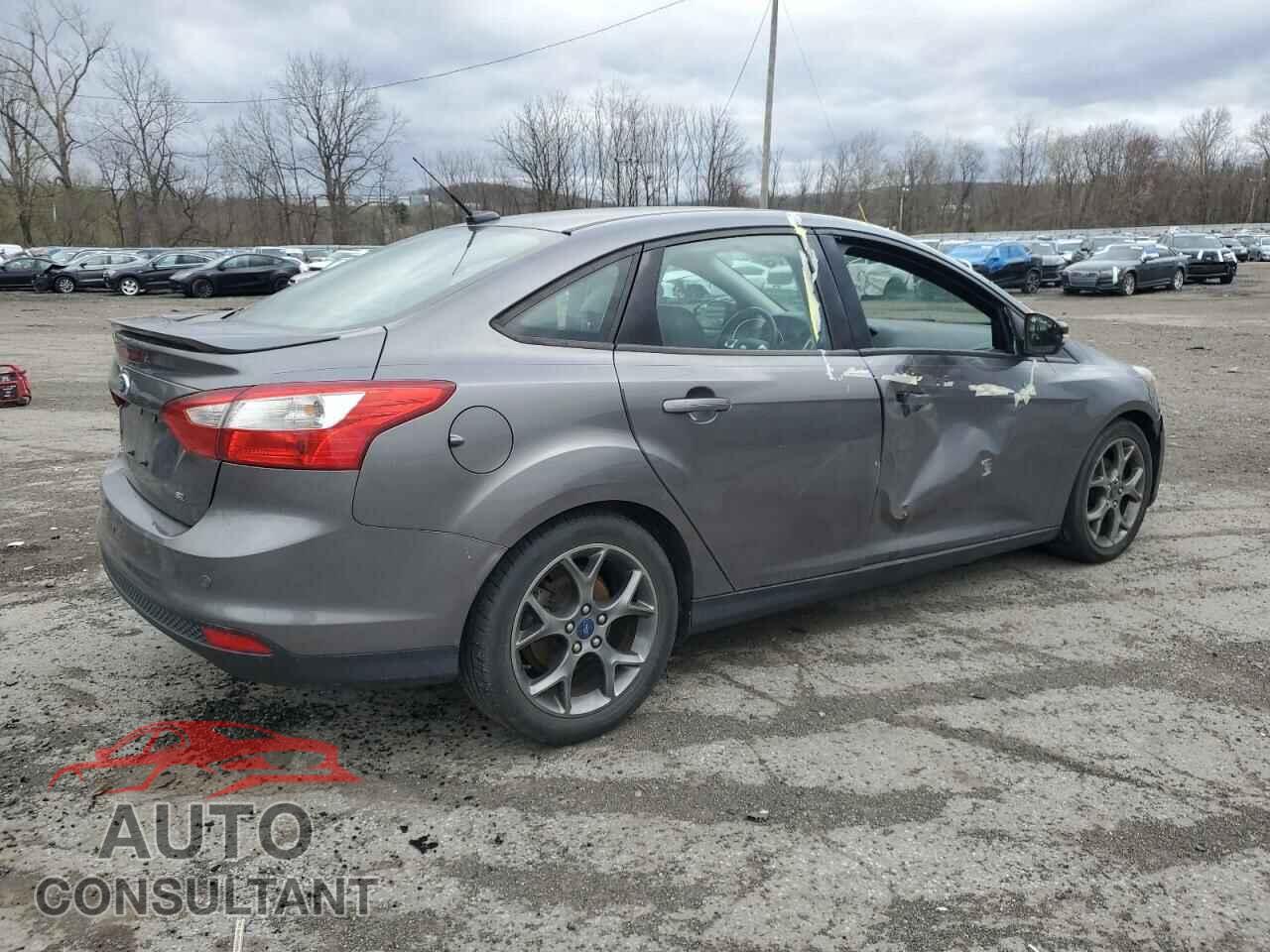 FORD FOCUS 2014 - 1FADP3F2XEL121010