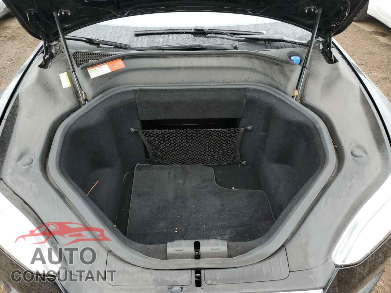 TESLA MODEL S 2015 - 5YJSA1E12FF111396