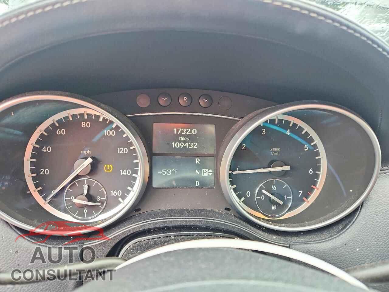 MERCEDES-BENZ GL-CLASS 2011 - 4JGBF7BE9BA692745