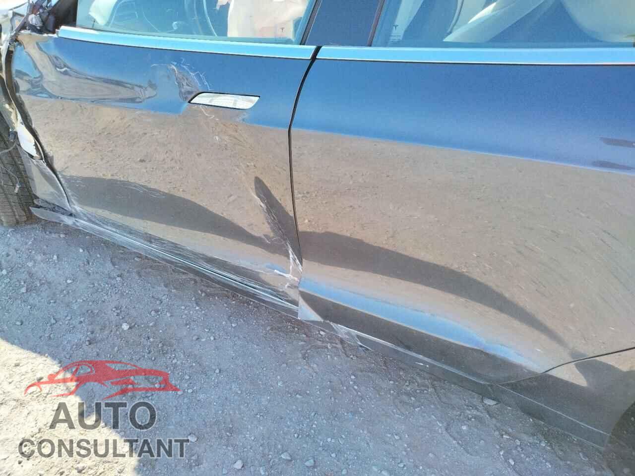 TESLA MODEL S 2018 - 5YJSA1E2XJF249074