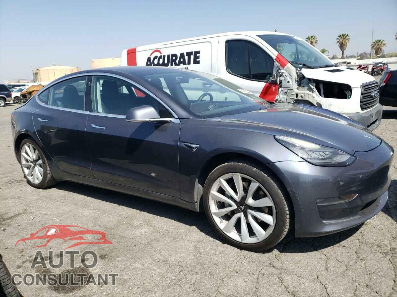 TESLA MODEL 3 2017 - 5YJ3E1EA4HF001736