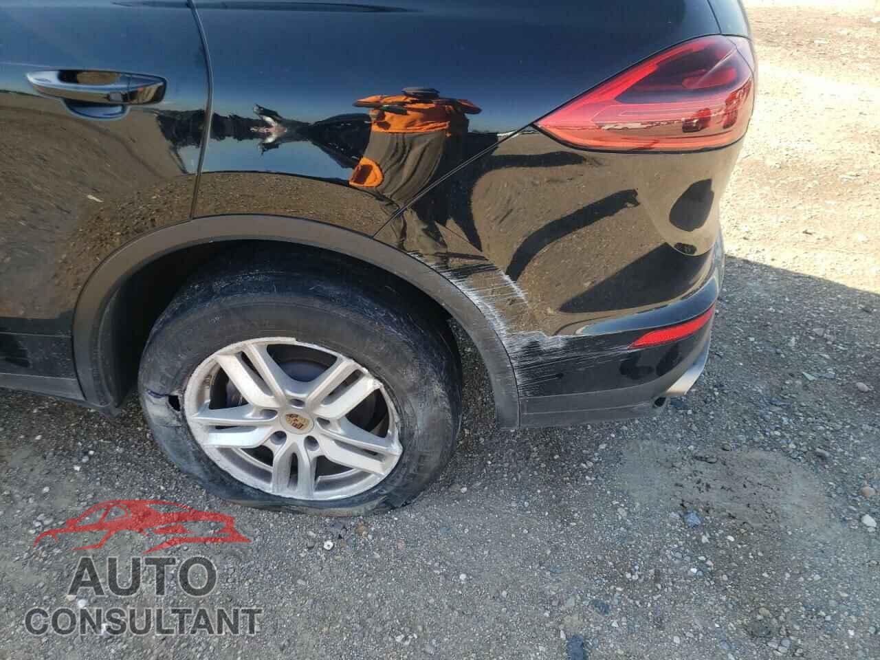 PORSCHE CAYENNE 2016 - WP1AA2A24GKA36803