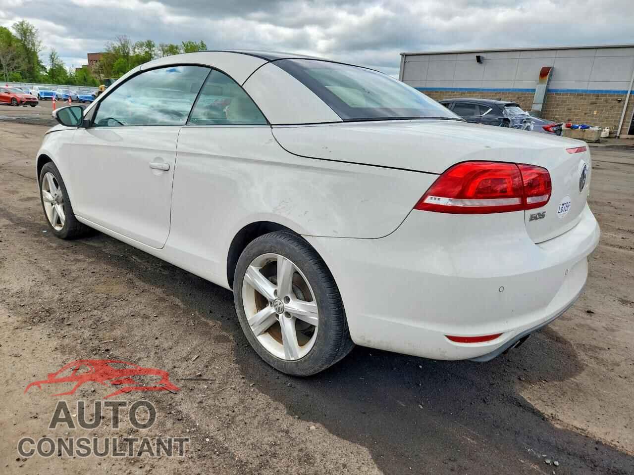 VOLKSWAGEN EOS 2012 - WVWFW7AH2CV007402