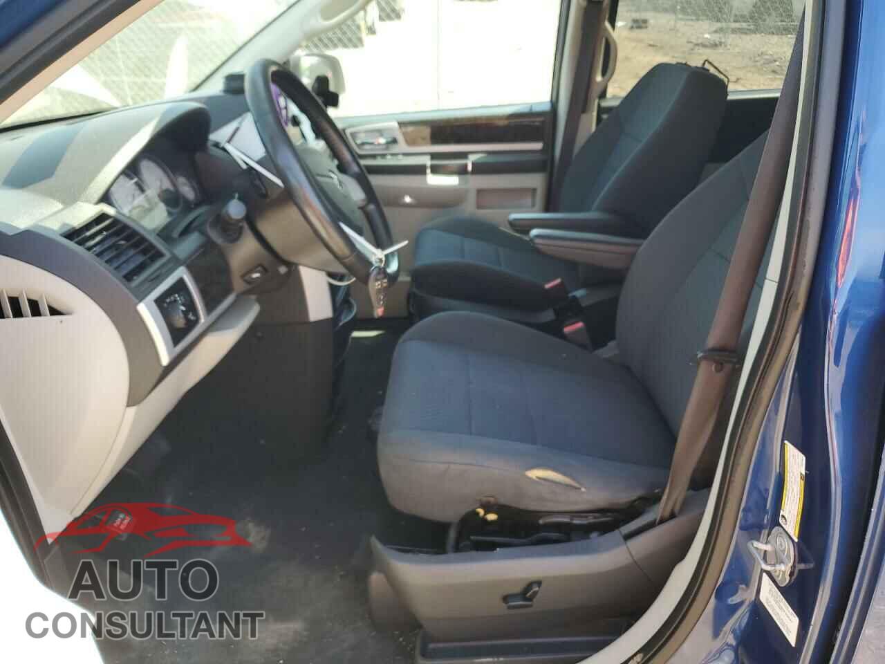 DODGE CARAVAN 2010 - 2D4RN5D18AR215872