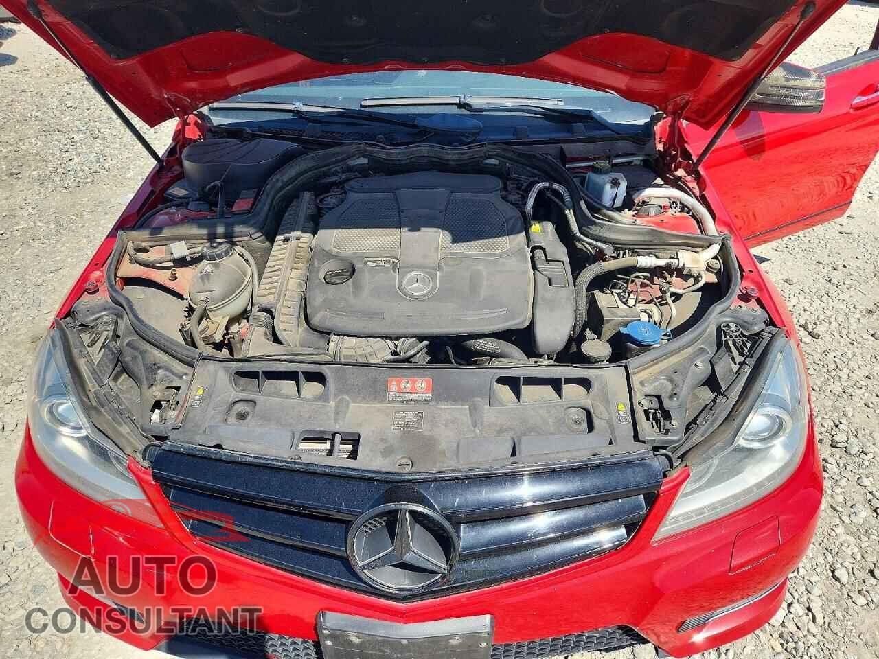 MERCEDES-BENZ C-CLASS 2013 - WDDGF8AB7DA816768
